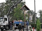 14.09.2013 r. - Renowacja i poświęcenie Krzyża na skrzyżowaniu ulic Wiejskiej i Kłodzkiej